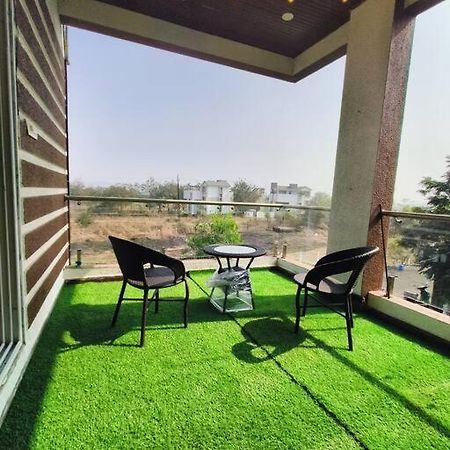 Lavish 3Bhk Villa F2 - Private Pool - The Heaven Palghar Экстерьер фото